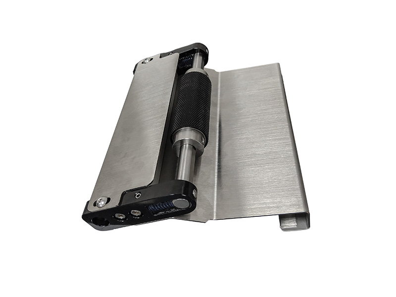 Base plate for PS labeler
